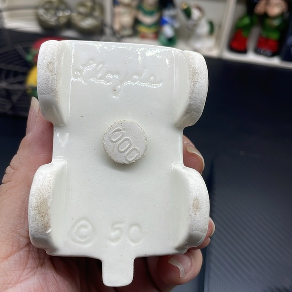 Vintage wagon and star Salt And Pepper Shakers - Picture 10 of 11